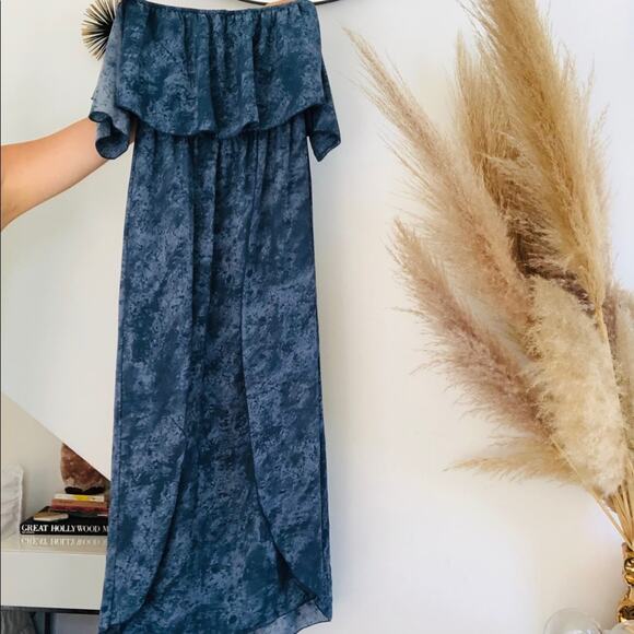 I LOVE JOAH Blue White Printed Off Shoulder Ruffle Tube Top Slit Maxi Dress M - Picture 8 of 9